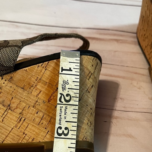 Coach Insignia Ferry Peep Toe Wedge Heels Shoes 6.5 Women - Picture 7 of 8